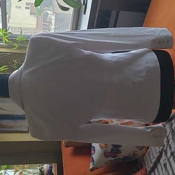 White Two Button Blazer - Picture 7 of 10